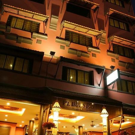 Pl Guesthouse Patong Exterior foto