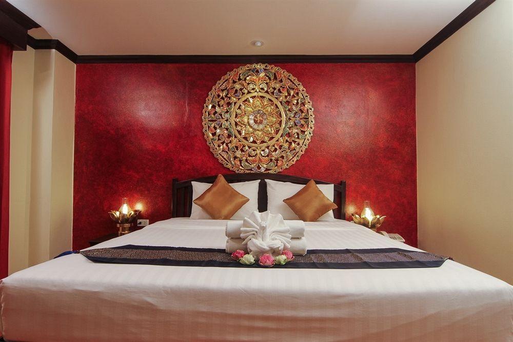 Pl Guesthouse Patong Exterior foto