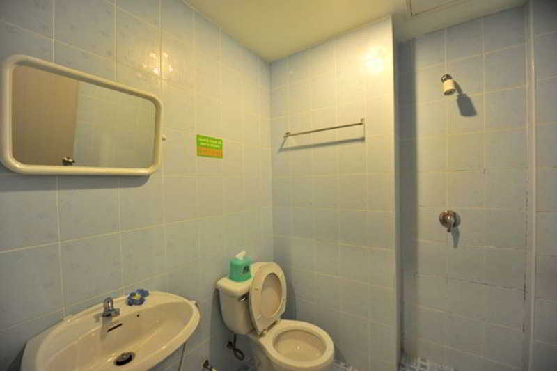 Pl Guesthouse Patong Exterior foto